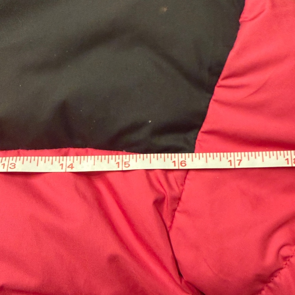The North Face Kids Pink and Black Puffer Jacket - Picture 9 of 13